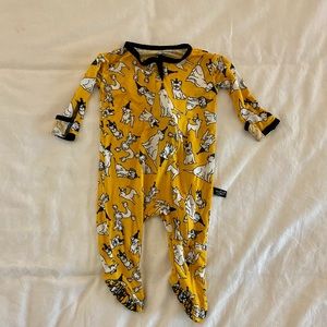 Peregrine Footed Sleeper in Dog Party